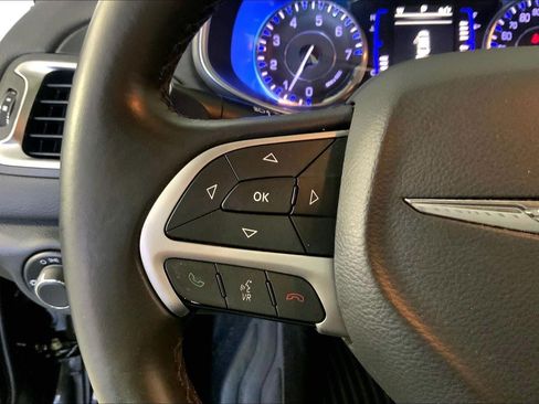 Used 2017 Chrysler 200 Limited Platinum w/ Mopar Interior Package FWD image 18