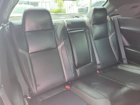 Used 2020 Dodge Challenger SXT w/ Plus Package RWD image 6