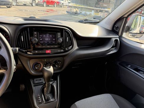 Used 2019 RAM ProMaster City Tradesman FWD image 13