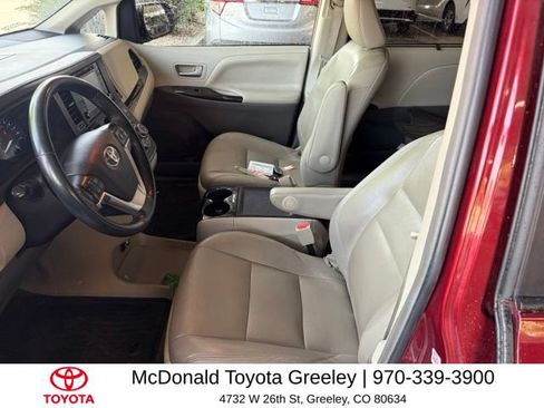 Used 2019 Toyota Sienna XLE Premium AWD/4WD image 9