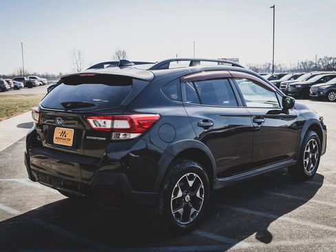 Used 2018 Subaru Crosstrek 2.0i Premium w/ Eyesight System image 19