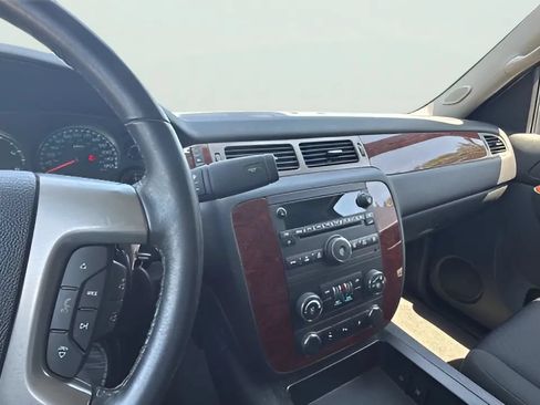 Used 2011 Chevrolet Tahoe LS w/ Convenience Package AWD/4WD image 15