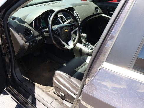 Used 2015 Chevrolet Cruze LT FWD image 7