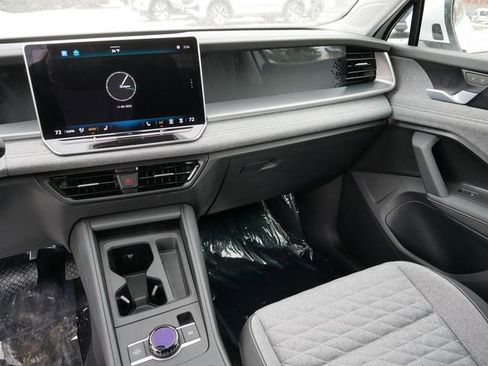 New 2026 Volkswagen Tiguan S FWD image 10