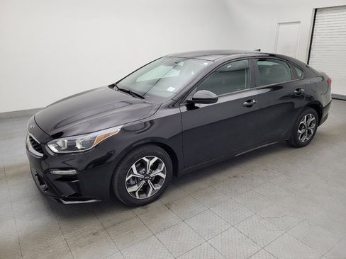 Used 2020 Kia Forte LXS image 2