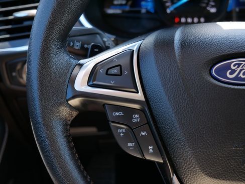 Used 2021 Ford Edge Titanium w/ Class II Trailer Tow Package AWD/4WD image 28