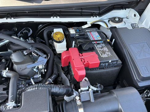 Used 2025 Nissan Kicks SV FWD image 33