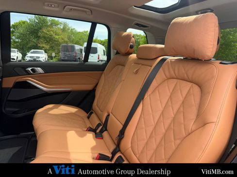 Used 2026 BMW X7 xDrive40i AWD/4WD image 21