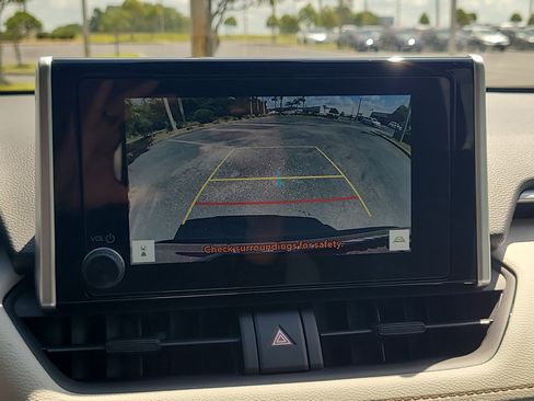 Certified 2025 Toyota RAV4 XLE w/ Convenience Package FWD image 26