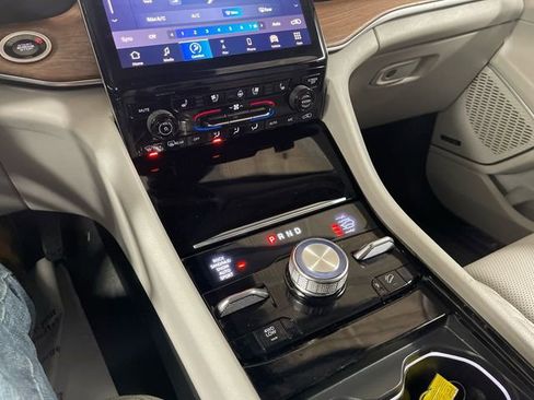 Certified 2021 Jeep Grand Cherokee L Summit w/ Luxury Tech Group V image 20