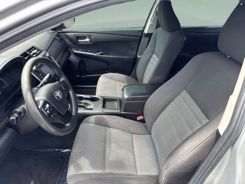 Used 2015 Toyota Camry LE FWD image 16