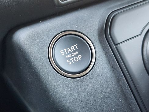 New 2026 Land Rover Defender 110 X-Dynamic SE image 19