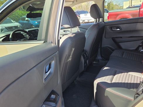 New 2026 Nissan Sentra SL w/ Floor Mat Package FWD image 5
