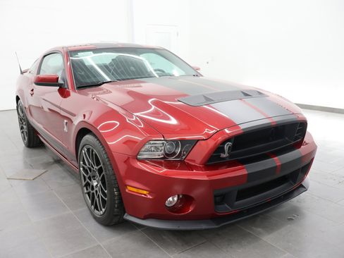 Used 2014 Ford Mustang Shelby GT500 w/ Equipment Group 821A image 2