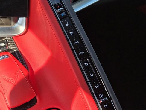 Used 2021 Chevrolet Corvette Stingray Preferred Cpe w/ Z51 Performance Package image 20