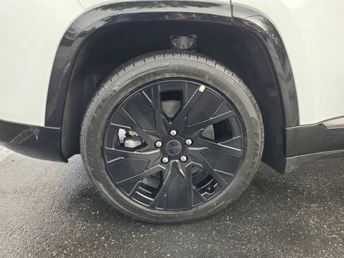 New 2025 Jeep Wagoneer S Launch Edition image 23