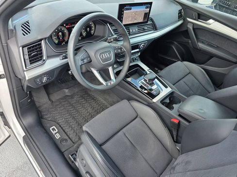 Used 2025 Audi Q5 e Premium Plus w/ Premium Plus Package AWD/4WD image 9