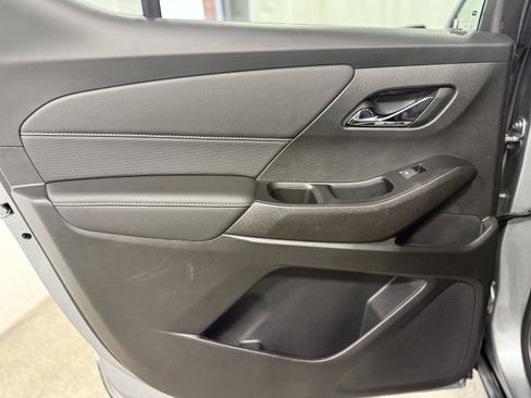 Used 2023 Chevrolet Traverse Premier w/ Redline Edition image 23