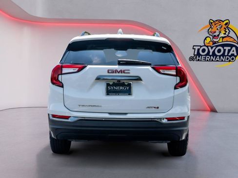 Used 2023 GMC Terrain AT4 AWD/4WD image 6