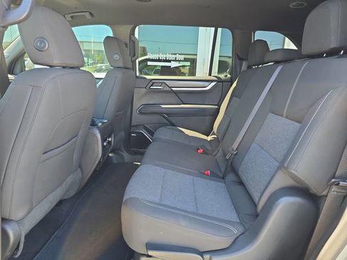 Certified 2025 GMC Acadia Elevation image 15