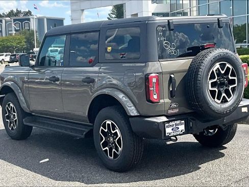 New 2026 Ford Bronco Outer Banks AWD/4WD image 3