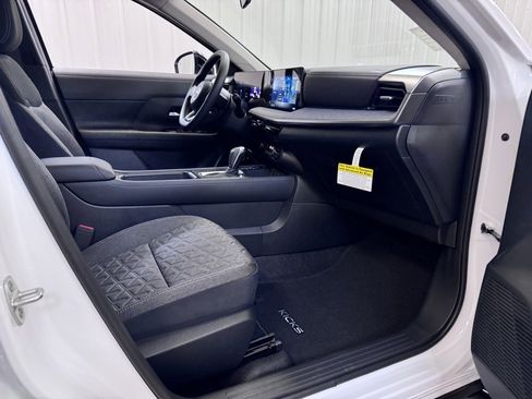 New 2026 Nissan Kicks SV w/ SV Premium Package image 24