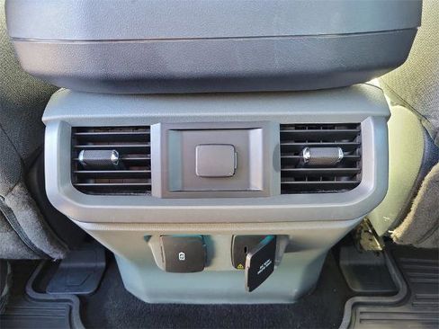 Certified 2022 Ford F150 XLT w/ Equipment Group 302A High image 13