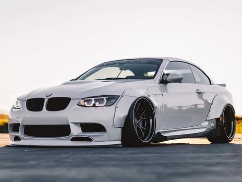 Used 2011 BMW M3 Convertible RWD image 3