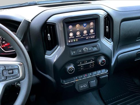 Used 2022 Chevrolet Silverado 1500 Custom w/ Safety Confidence Package RWD image 7