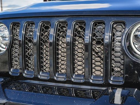 Certified 2022 Jeep Gladiator Overland image 6