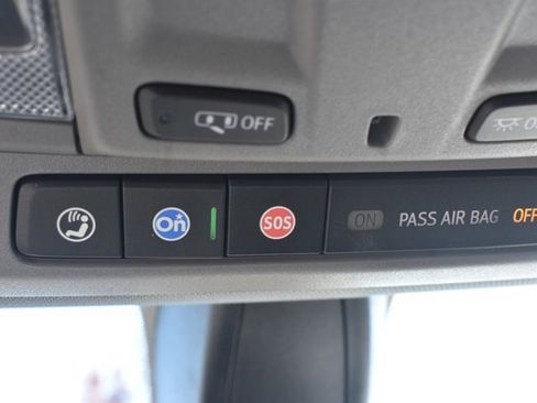 Used 2020 Chevrolet Silverado 1500 Custom w/ Custom Value Package image 25