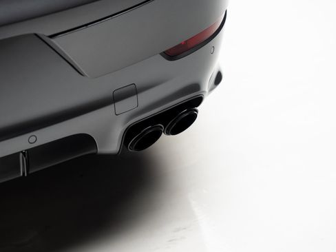 Used 2023 Porsche Cayenne Turbo image 30