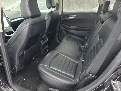 Used 2023 Ford Edge SEL w/ Convenience Package image 3