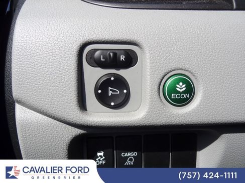 Used 2017 Honda Ridgeline RTS image 16
