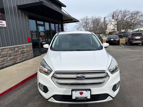 Used 2019 Ford Escape SE image 8