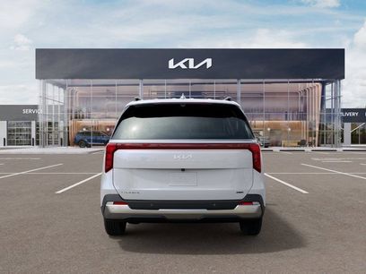 New 2025 Kia Carnival SX