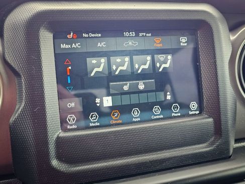 Certified 2022 Jeep Gladiator Willys image 21