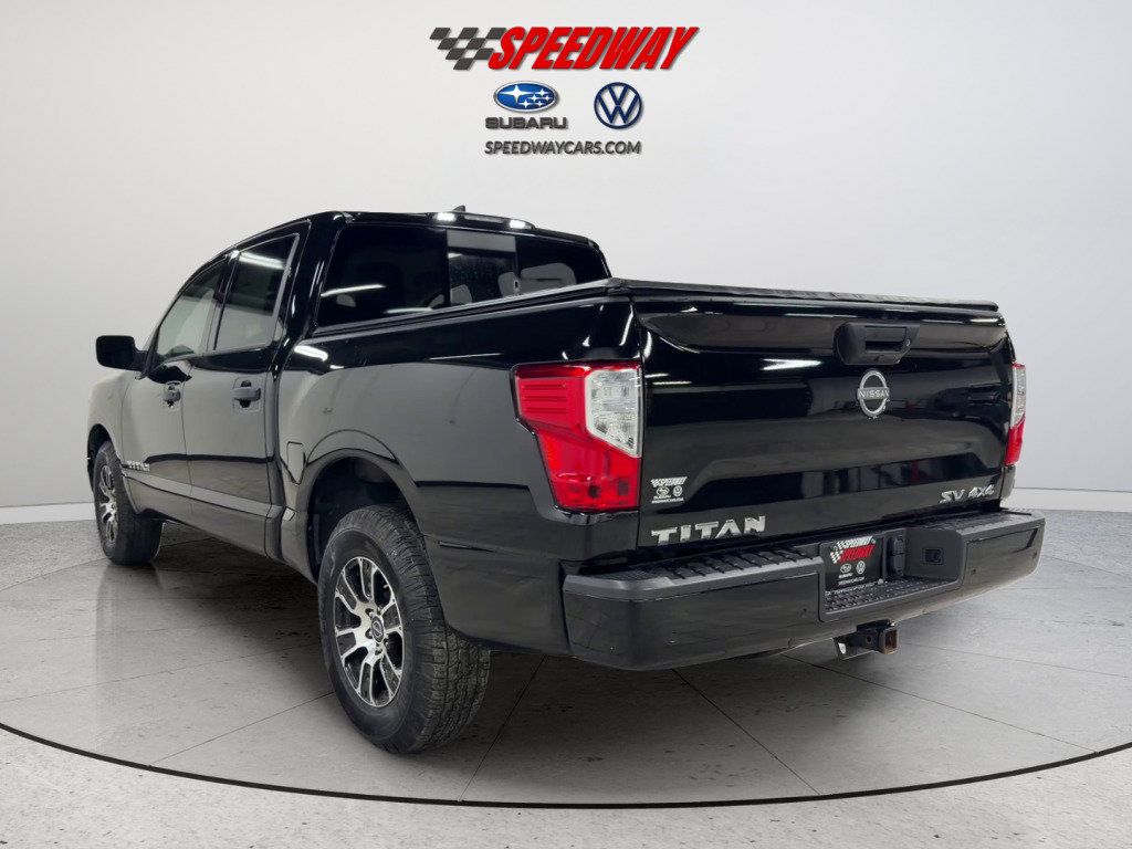Used 2024 Nissan Titan SV AWD/4WD image 8