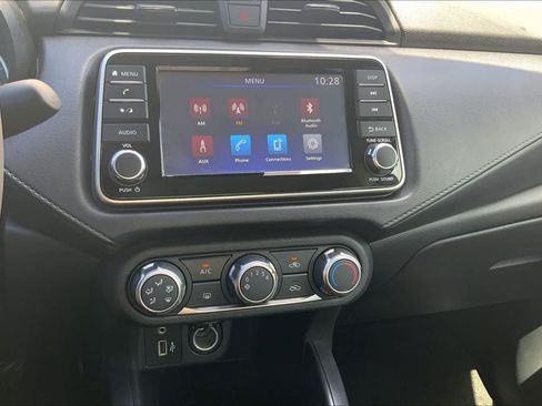 Used 2024 Nissan Versa S FWD image 34