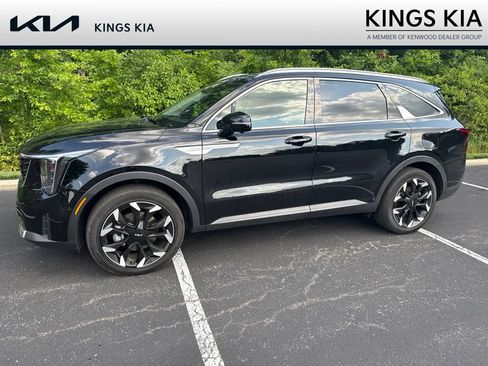 Used 2026 Kia Sorento SX FWD image 2