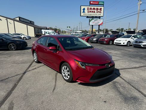 Used 2024 Toyota Corolla LE image 4