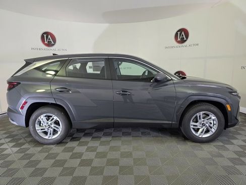 New 2026 Hyundai Tucson SE image 4