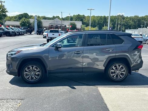 Used 2024 Toyota RAV4 XLE Premium w/ Weather Package AWD/4WD image 7