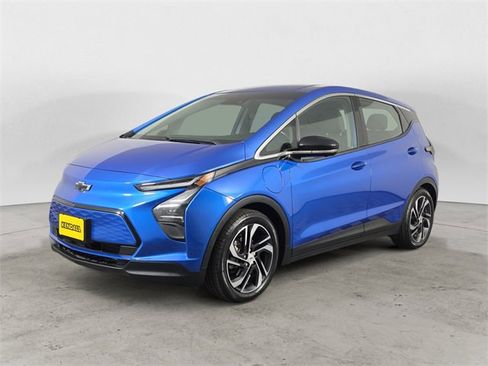 Certified 2023 Chevrolet Bolt LT w/ Infotainment Package image 1