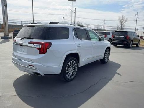 Certified 2023 GMC Acadia Denali w/ Denali Ultimate Package AWD/4WD image 8