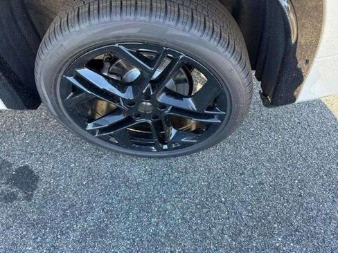 New 2026 Volkswagen Tiguan SE R-Line image 10