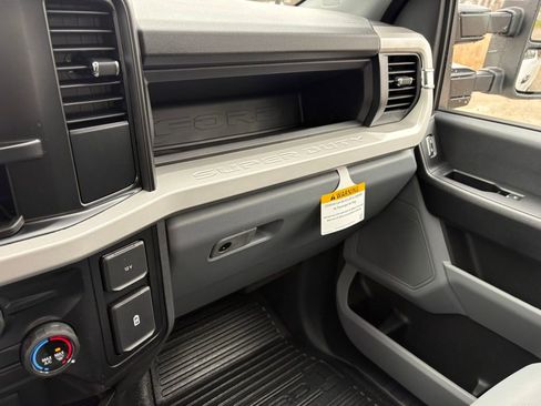 New 2026 Ford F250 XL w/ FX4 Off-Road Package AWD/4WD image 17