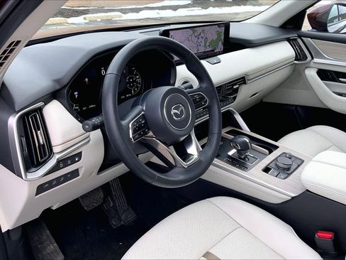 Used 2024 MAZDA CX-90 Plug-In Hybrid w/ Premium Plus image 18