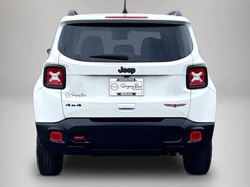 Used 2023 Jeep Renegade Trailhawk AWD/4WD image 6