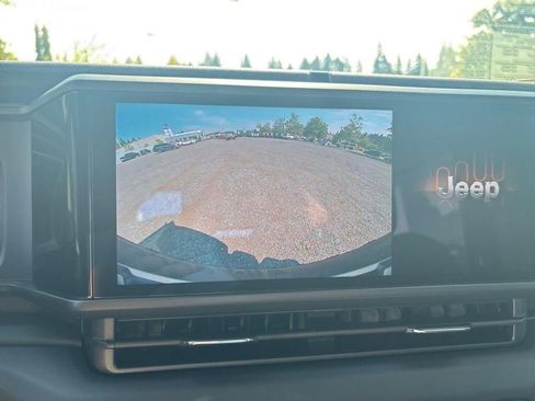 New 2025 Jeep Wrangler Rubicon w/ Convenience Group image 21